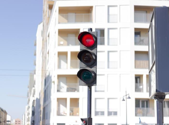 feu rouge en ville 